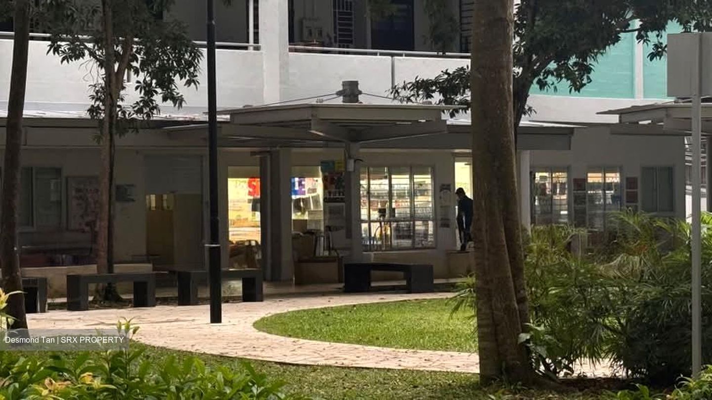 Clementi Meadows (D5), Shop House #610004181